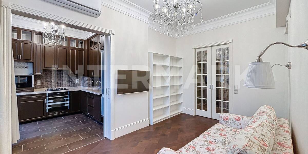 Rent Apartment, 3 rooms  Marshala Biryuzova Street, 8, Photo 1