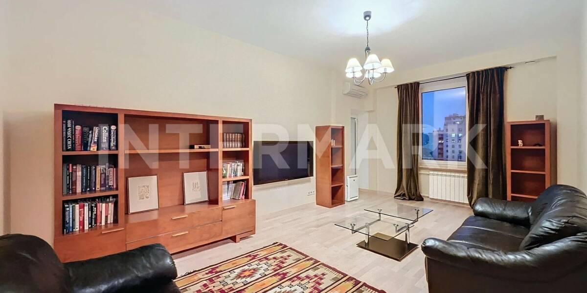 Rent Apartment, 2 rooms  Valovaya Street, 8/18, Photo 1