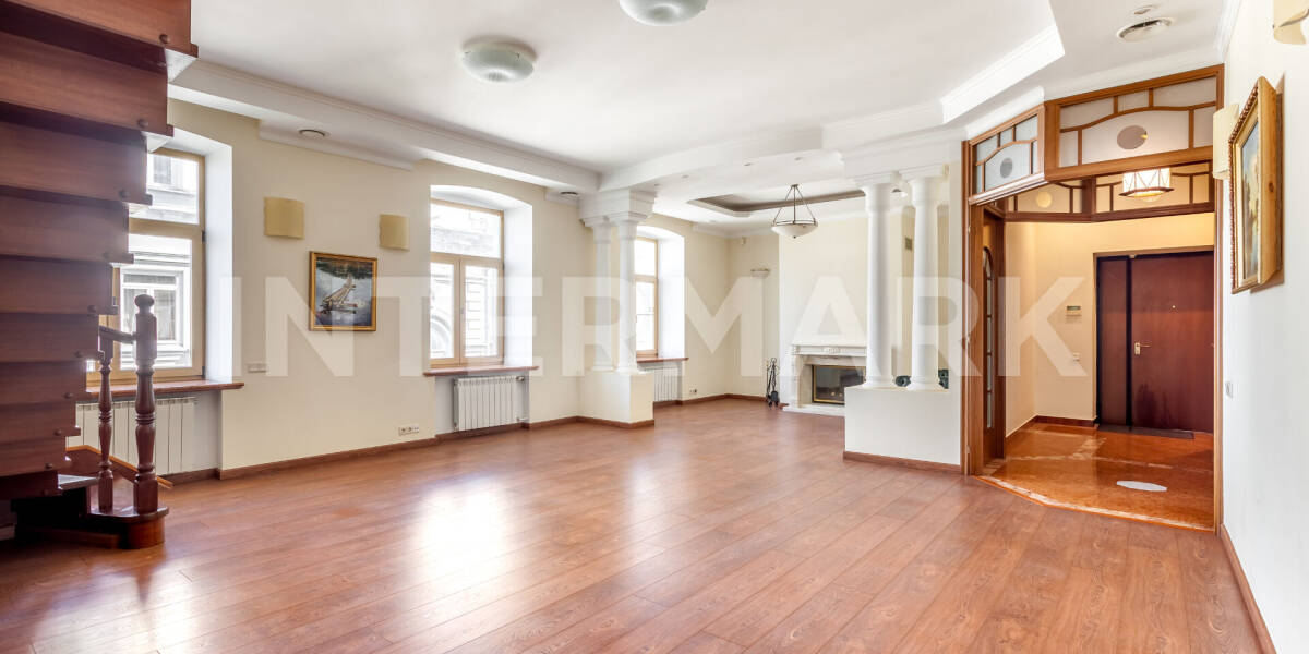 Rent Apartment, 10 rooms  Petrovsky Lane, 5, str. 3, Photo 1