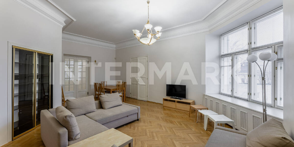 Rent Apartment, 5 rooms  Zhukovskogo Street, 5, Photo 1