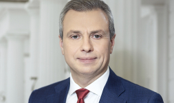 Дмитрий Халин