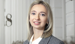 Юлия Ермолаева