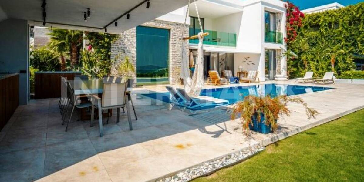  Luxury detached villa on two floors in Gündogan Turkey, Photo 1