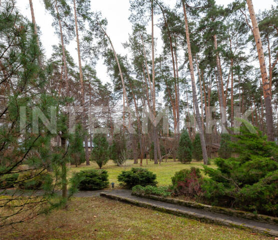 Settlement Settlement &quot;Serebryanye klyuchi&quot; Rublevo-Uspenskoe, 15 km, Photo 1