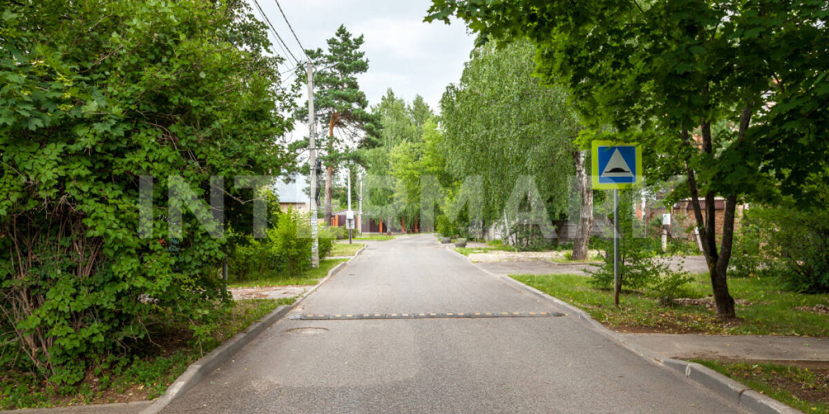 Settlement  "Zhukovka" Rublevo-Uspenskoe, 9 км, Photo 1