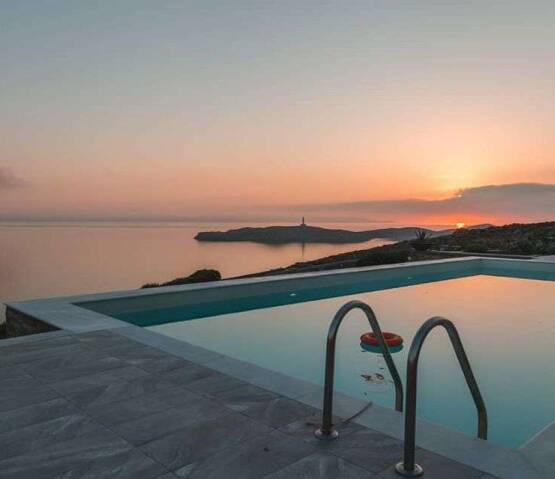  A villa enjoying outstanding panoramic views Syros, Фото 1