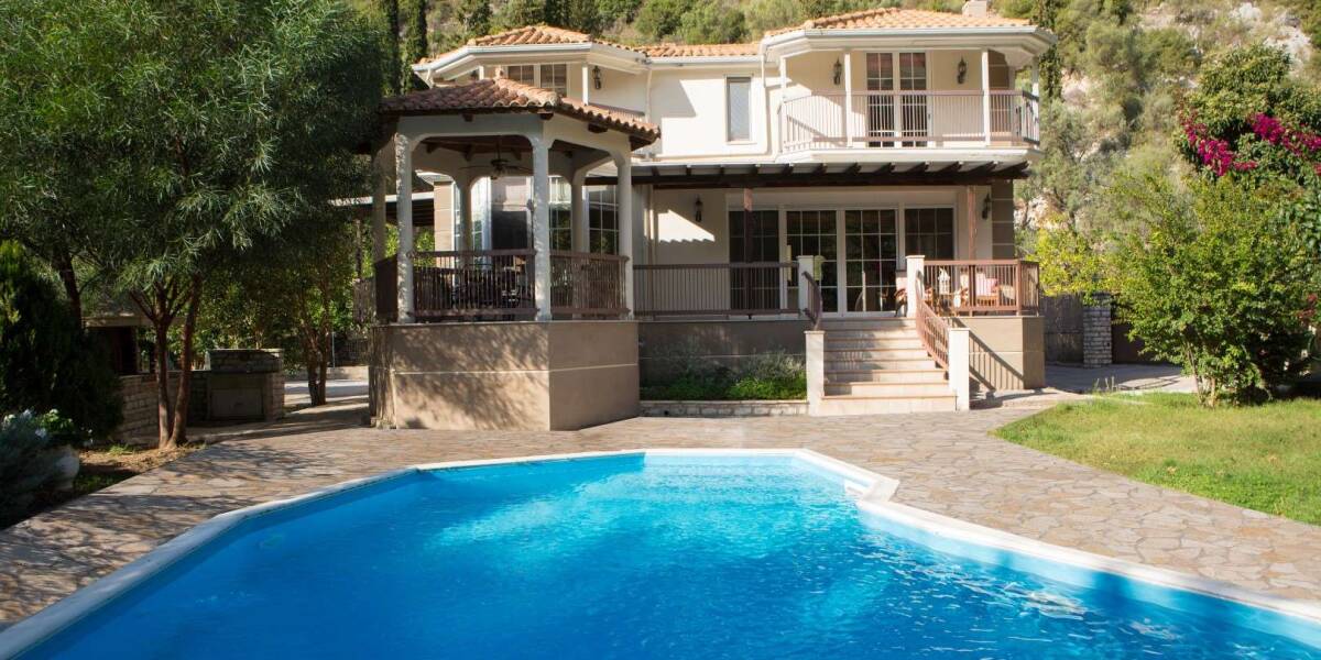  Secluded villa with large pool , Photo 1