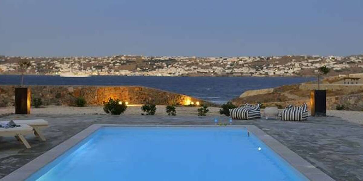  A villa just next to the sea Ornos, Mykonos, Cyclades Islands, Фото 1