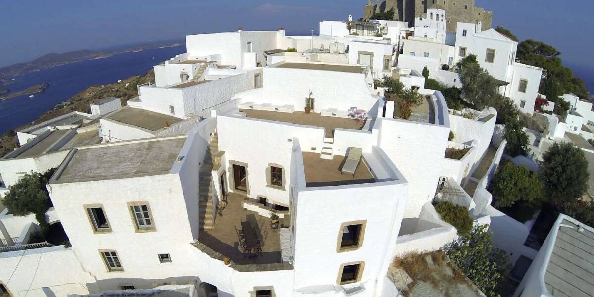 Traditional villa in a UNESCO protected area Chora, Patmos, Dodecanese, Фото 1
