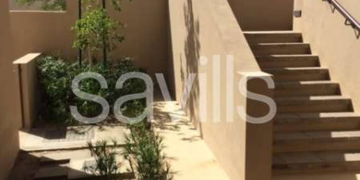 Rent  Stunning New Three Bedroom Villa with Pool and Garden in Muscat Bay , Photo 1