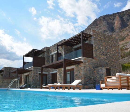  Luxury villa in complex with private beach Sitia, Фото 1