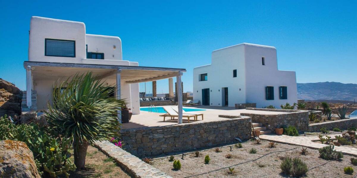  A villa blending traditional Myconian living with modern comforts Ftelia, Mykonos, Cyclades Islands, Фото 1