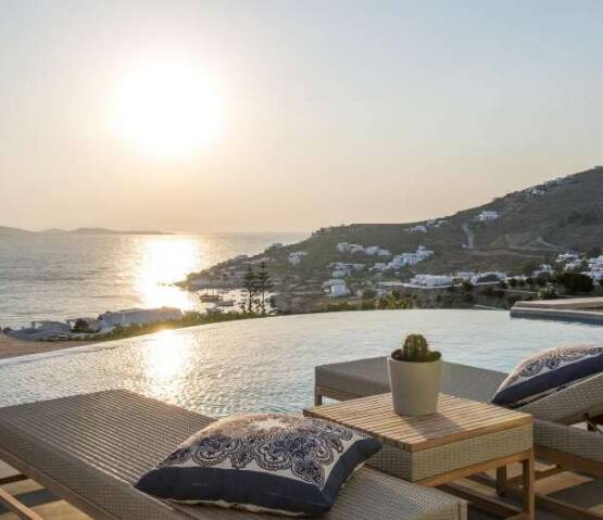  A true experience of Aegean Sea enchanting sunset Mykonos, Фото 1