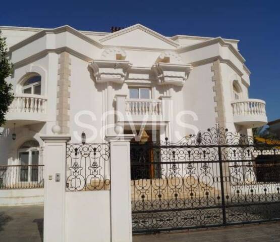 Снять в аренду  Beautiful nine bedroom villa located in Bausher Heights Muscat, Фото 1