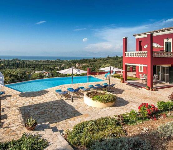  Villa with delightful views of the horizon and the sea Corfu, Фото 1