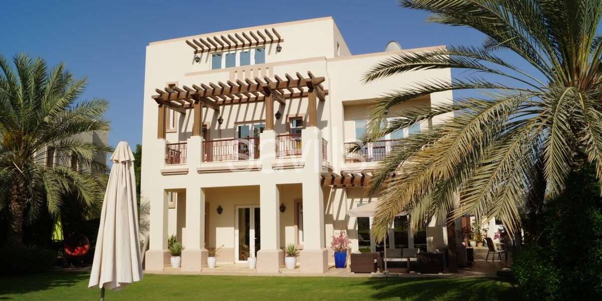  Six bedroom villa with private pool, Muscat Hills , Photo 1