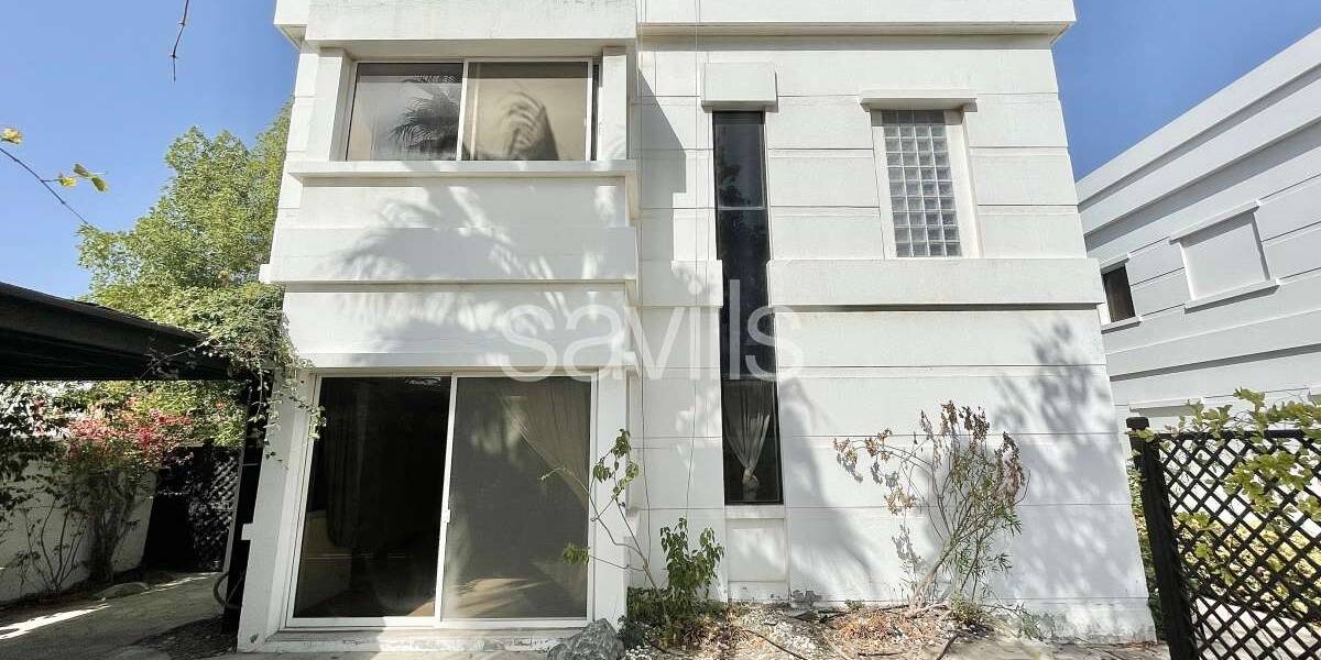 Rent  Upgraded Stand Alone Villa with Garden near Beach , Photo 1