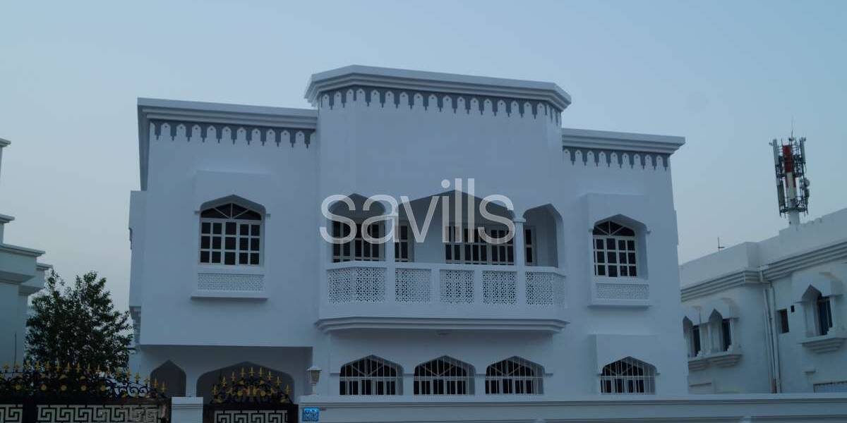 Rent  Extraordinary 5 bedroom detached villa in Shatti Al Qurum , Photo 1