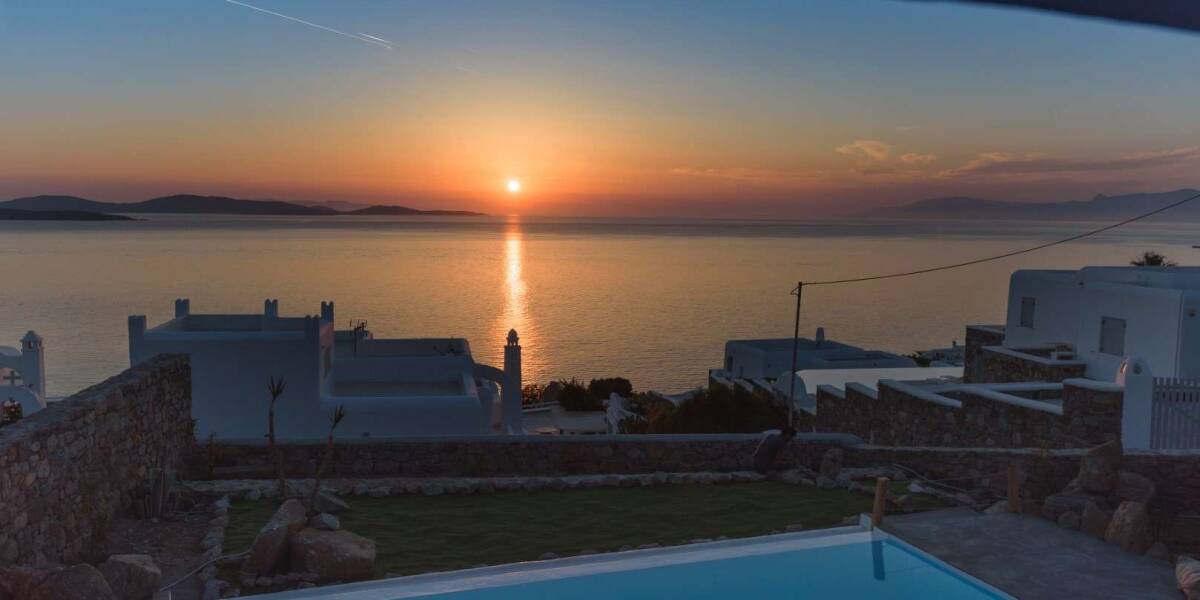  Quietly situated villa with beautiful sunset views Aleomandra, Mykonos, Cyclades Islands, Фото 1