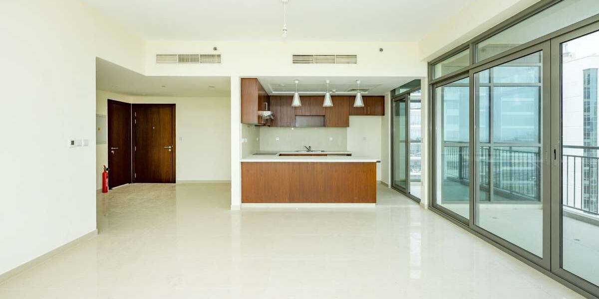 Снять в аренду  Bright & Spacious 2Bedroom | Well Maintained The Views, Dubai, Фото 1