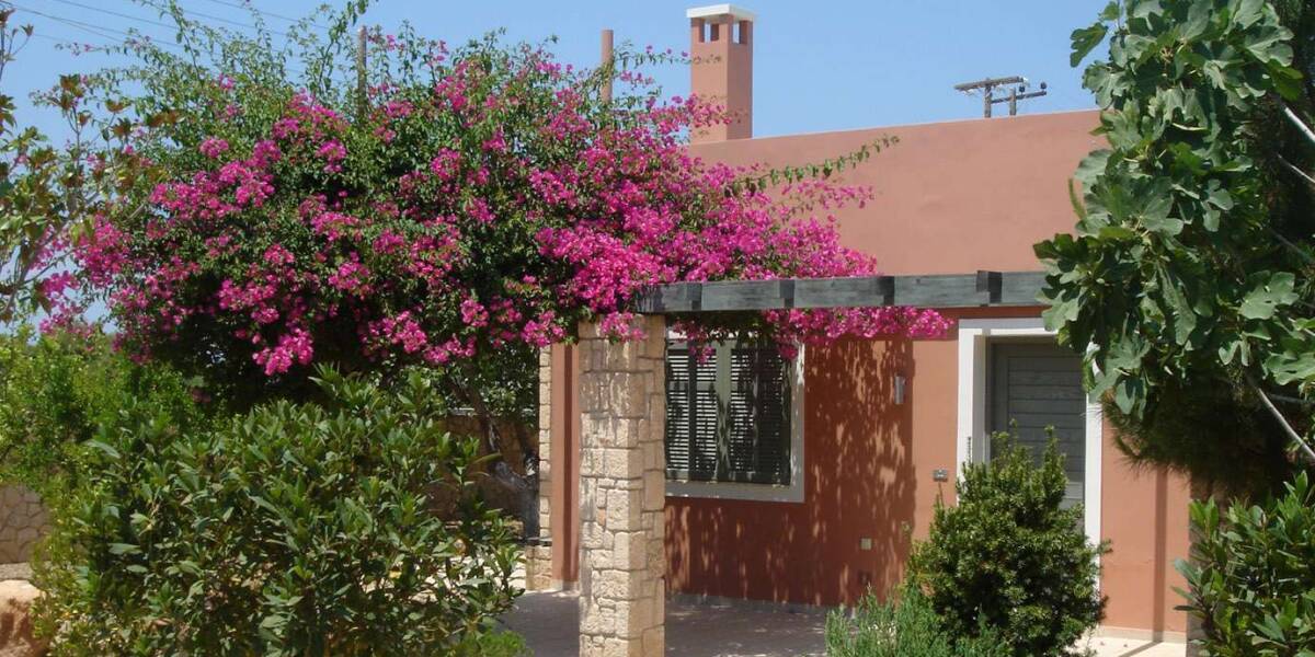  Ideal summer holiday home so close to Athens Aegina, Aegina, Saronic Islands, Фото 1