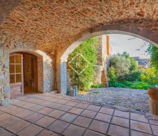  Baix Empordà Costa Brava, Photo 1