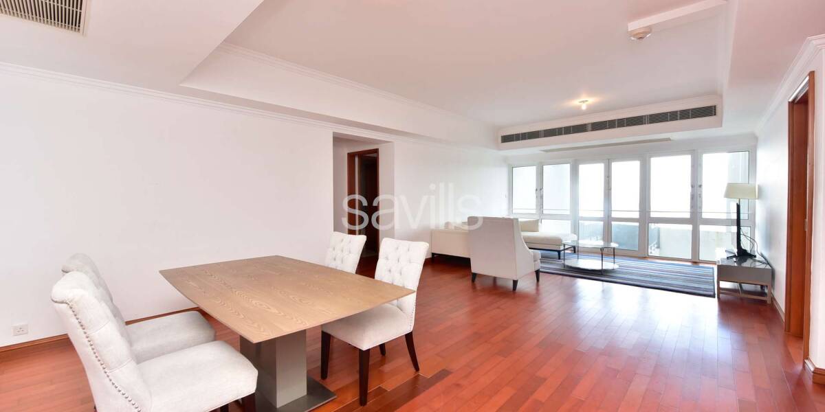 Rent  The Repulse Bay , Photo 1