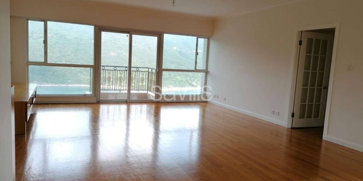 Rent  The Redhill Peninsula , Photo 1