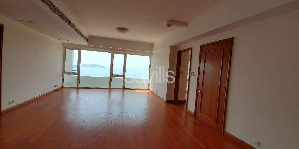 Rent  The Repulse Bay , Photo 1