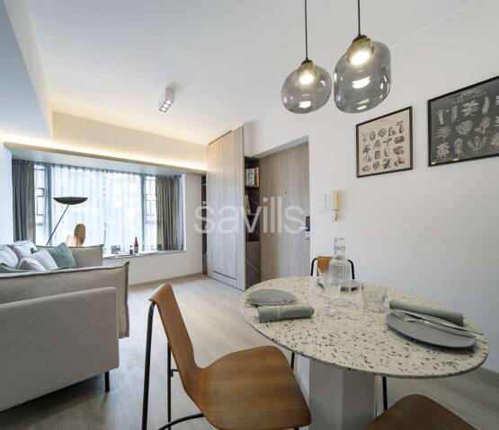 Rent  Peach Blossom Western Mid-Level, Photo 1