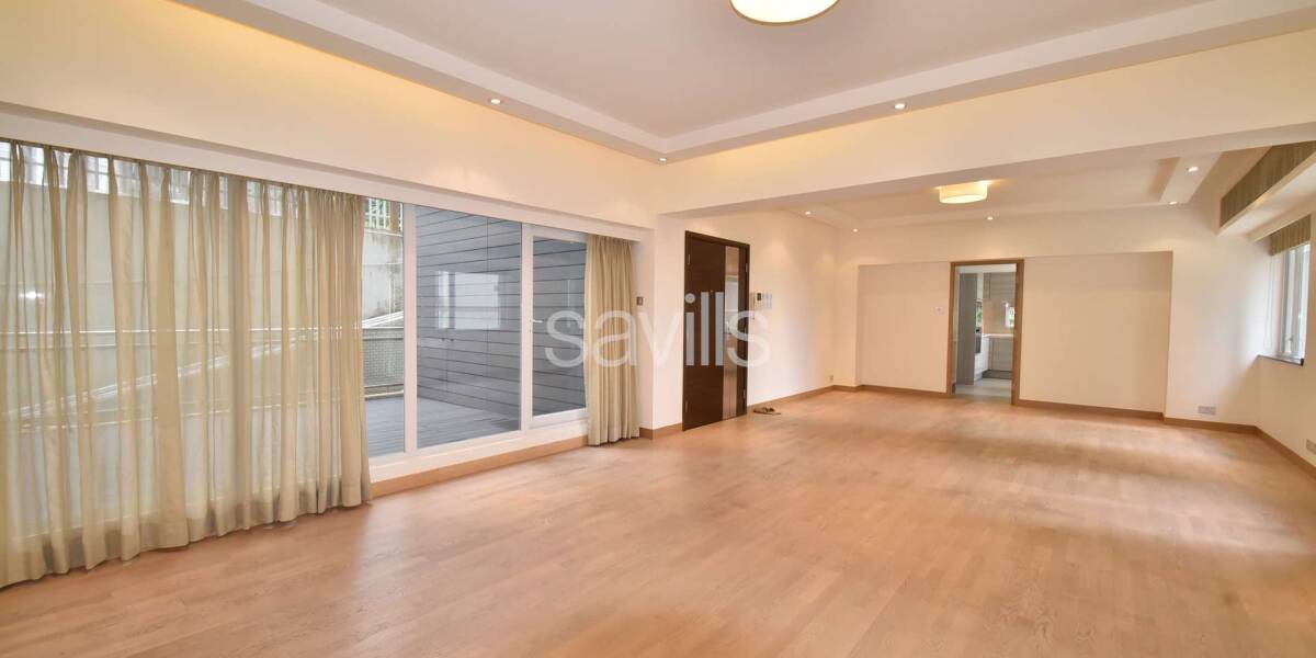 Rent  Tropicana Court , Photo 1