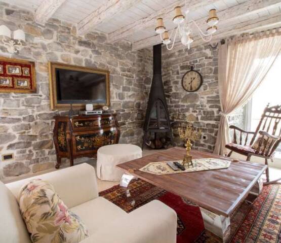  Wonderful Waterfront Villa Центральный регион, Фото 1