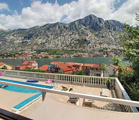  Two-Bed Apartment With A Sea View Центральный регион, Фото 1