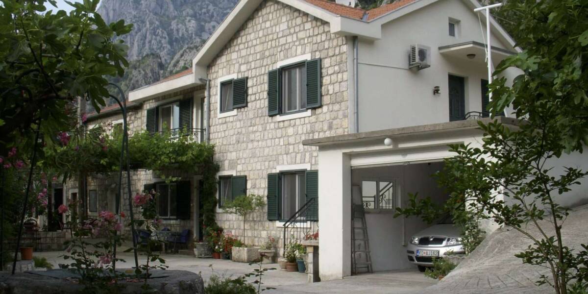  Beautiful Family House Skaljari, Kotor, Montenegro, Фото 1