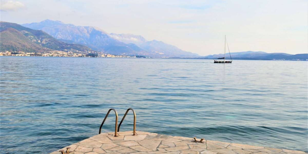  Seaside House In Herceg Novi Bijela, Herceg Novi, Montenegro, Фото 1