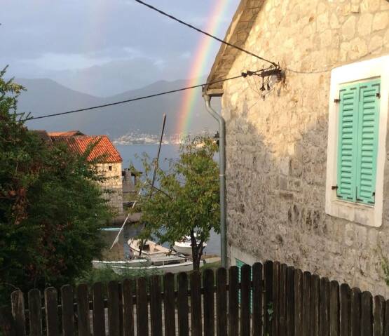  Lovely Stone House In Tivat Центральный регион, Фото 1