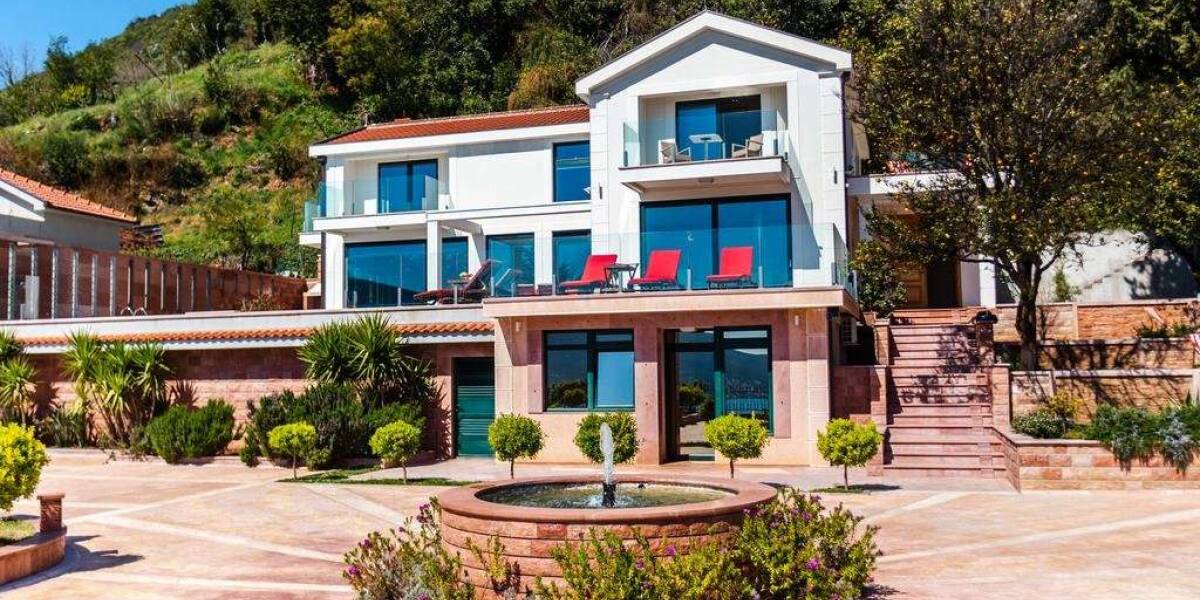  Beautiful Villa In Herceg Novi , Photo 1