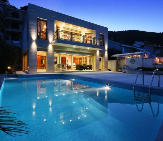  Beautiful Villa With Swimming Pool Budva, Фото 1