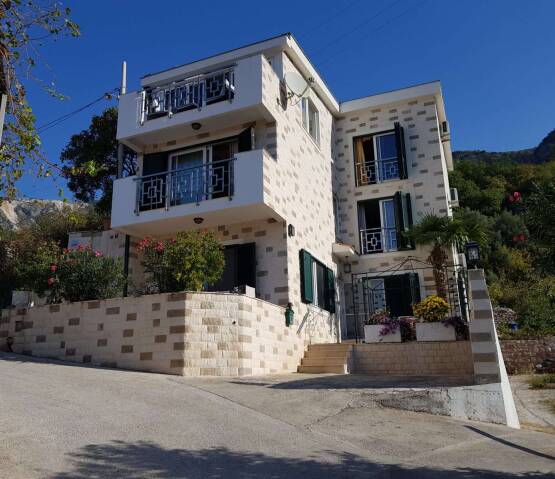  Stone Villa With Sea Views Budva, Photo 1