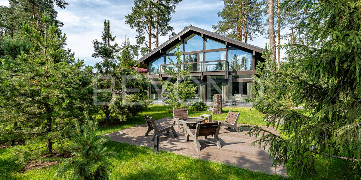 Квартира, 6 комнат  Санкт-Петербург г., Ленинградская обл., Всеволожский район, дер. Энколово, ул. Речная , Фото 1