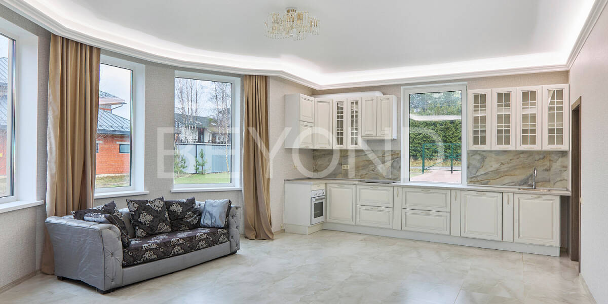 Квартира, 6 комнат  Санкт-Петербург г.,   Мистолово, ул. Лесная, уч. 8, Фото 1