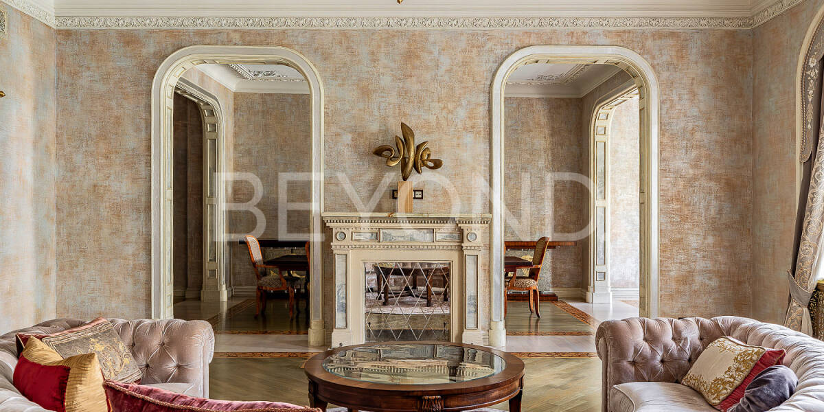 Квартира, 7 комнат  Санкт-Петербург г., г. Санкт-Петербург, Центральный район, ул. Таврическая,   9, Фото 1