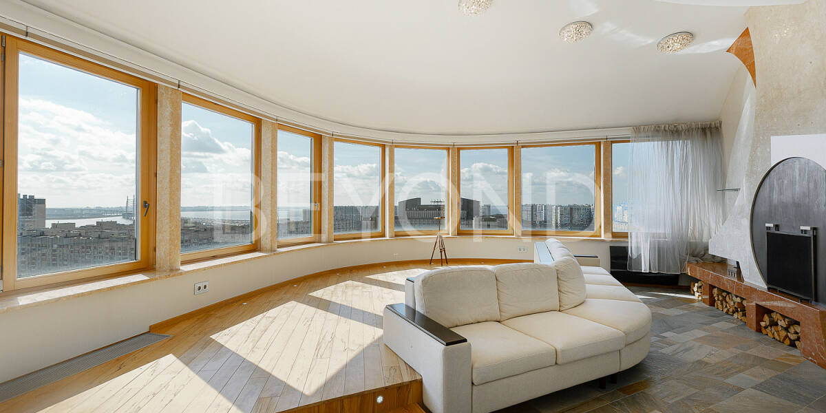 Apartment, 6 rooms  Санкт-Петербург г., г. Санкт-Петербург, Василеостровский район, ул. Нахимова,   15В, литера. В, Photo 1