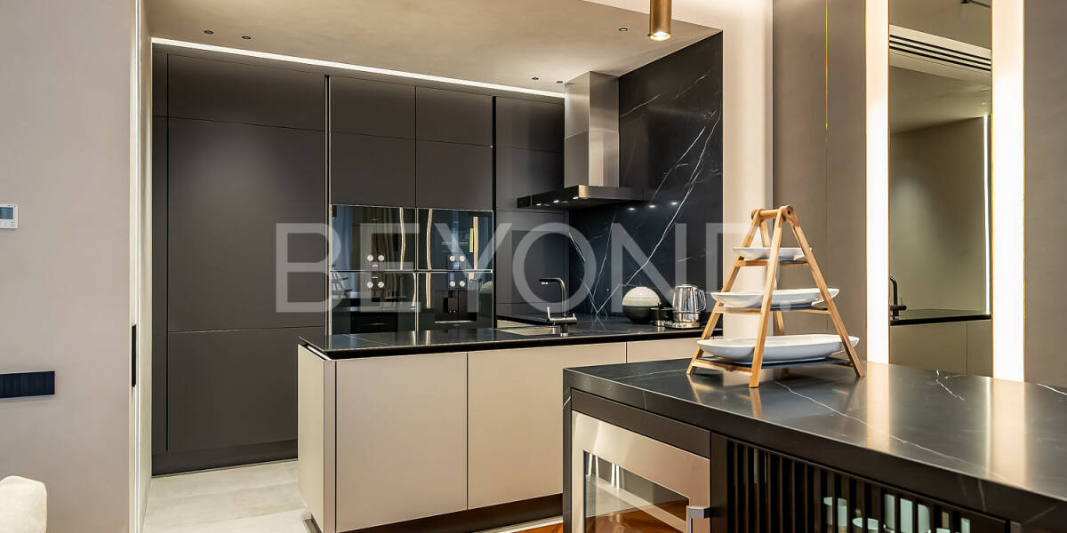 Квартира, 3 комнаты  Санкт-Петербург г., г. Санкт-Петербург, Василеостровский район, Средний проспект В.О., дом 83, стр.2 , Фото 1