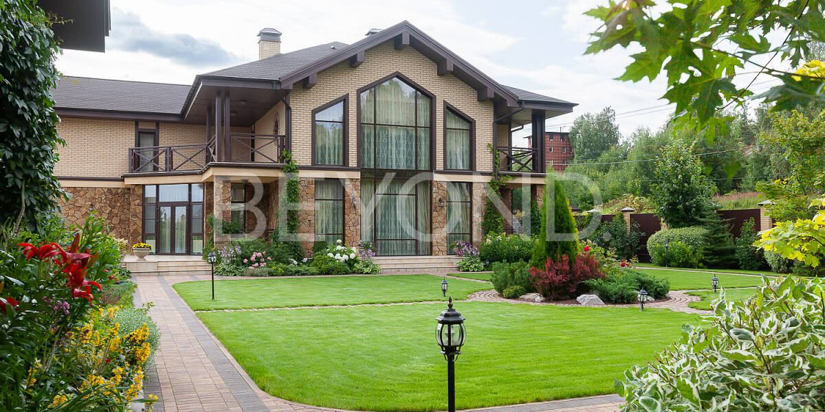 Квартира, 12 комнат  Санкт-Петербург г., Ленинградская область, Всеволожский район, Колтушское сельское поселение, деревня Канисты, Светлая улица,   5, Фото 1