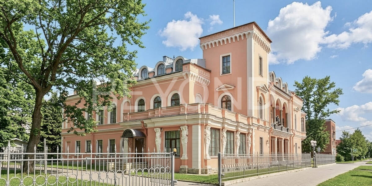 Квартира, 34 комнаты  Санкт-Петербург г., Санкт- Петербург, г. Петергоф, ул. Никольская,   11, Фото 1