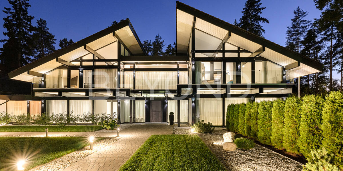 Apartment, 25 rooms  Санкт-Петербург г., Ленинградская область, Выборгский район, Первомайское сельское поселение, пос. Ленинское, ул. Парковая,  6, Photo 1