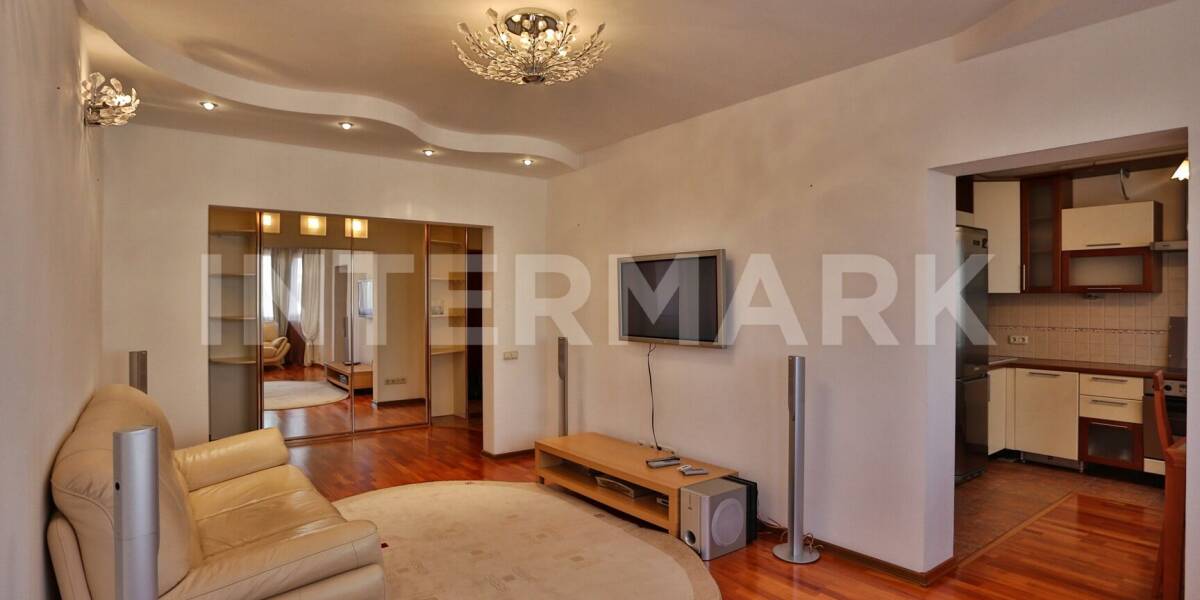 Apartment, 3 rooms  Rubtsovskaya Embankment, 4, korp. 3, Photo 1