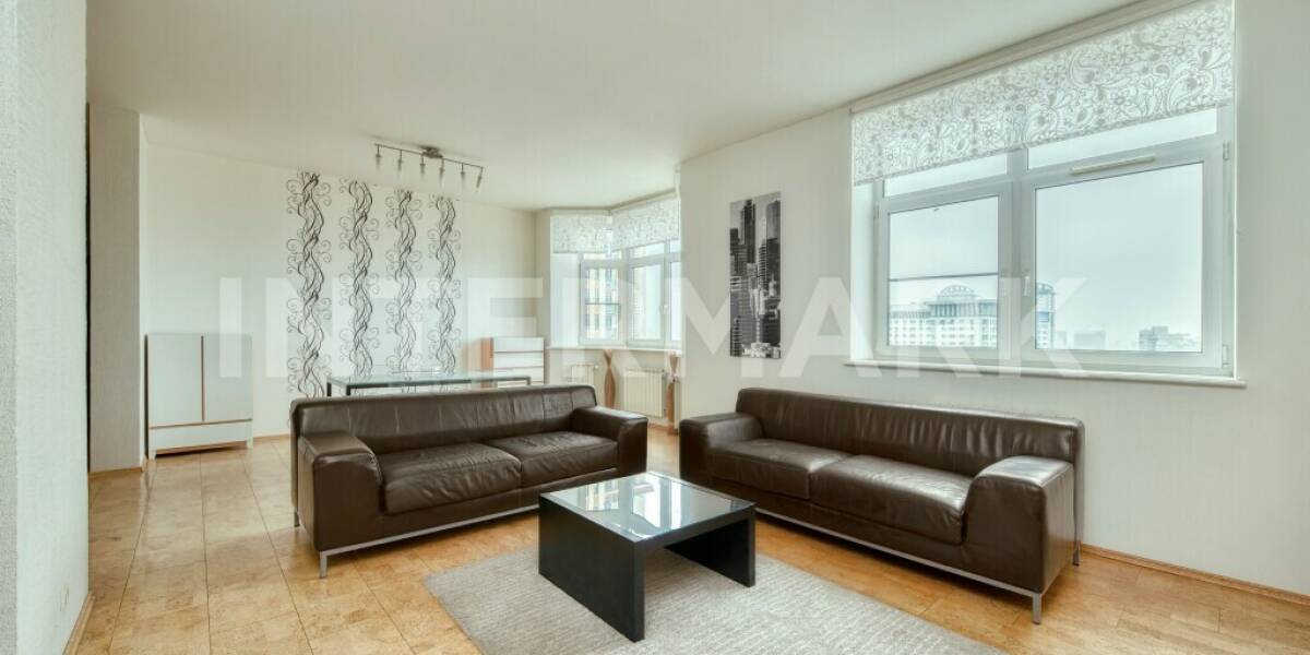 Apartment, 3 rooms  Aviatsionnaya ulitsa,  77, Photo 1