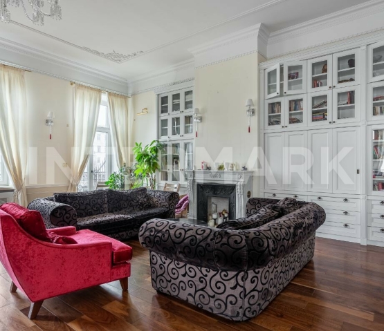 Apartment, 4 rooms Residential complex Dochodny dom Korovina Tverskoy Boulevard, 9, Photo 1